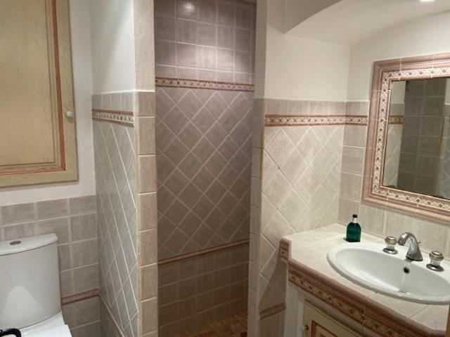 Ferienwohnung Domaine Des Tuilieres Avec Jacuzzi Vallauris Exterior foto